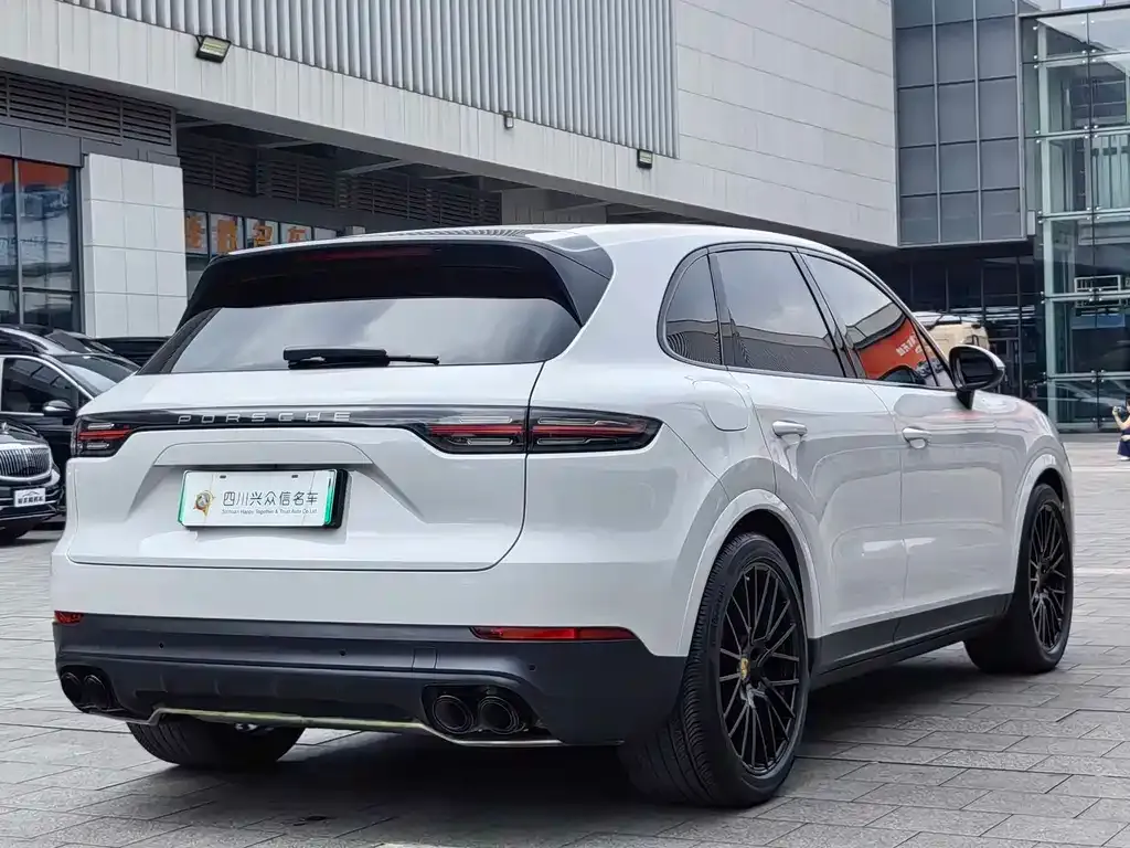 Porsche Cayenne Hybrid — фото 7