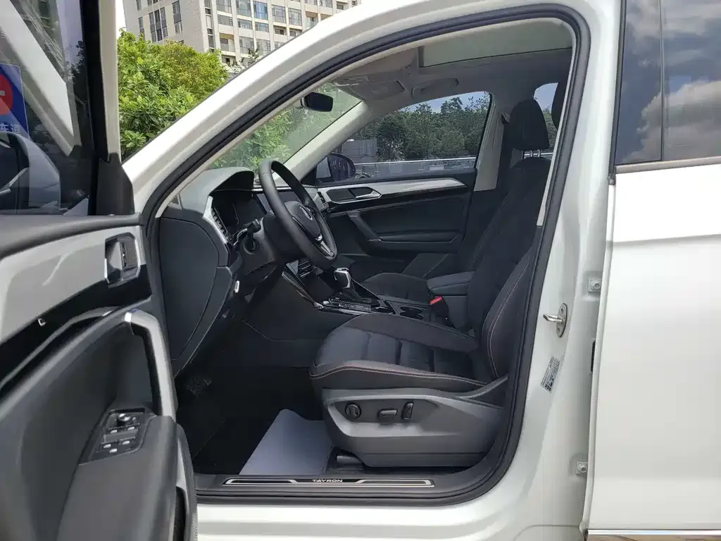 Volkswagen Tayron 2021 из CN, фото 4
