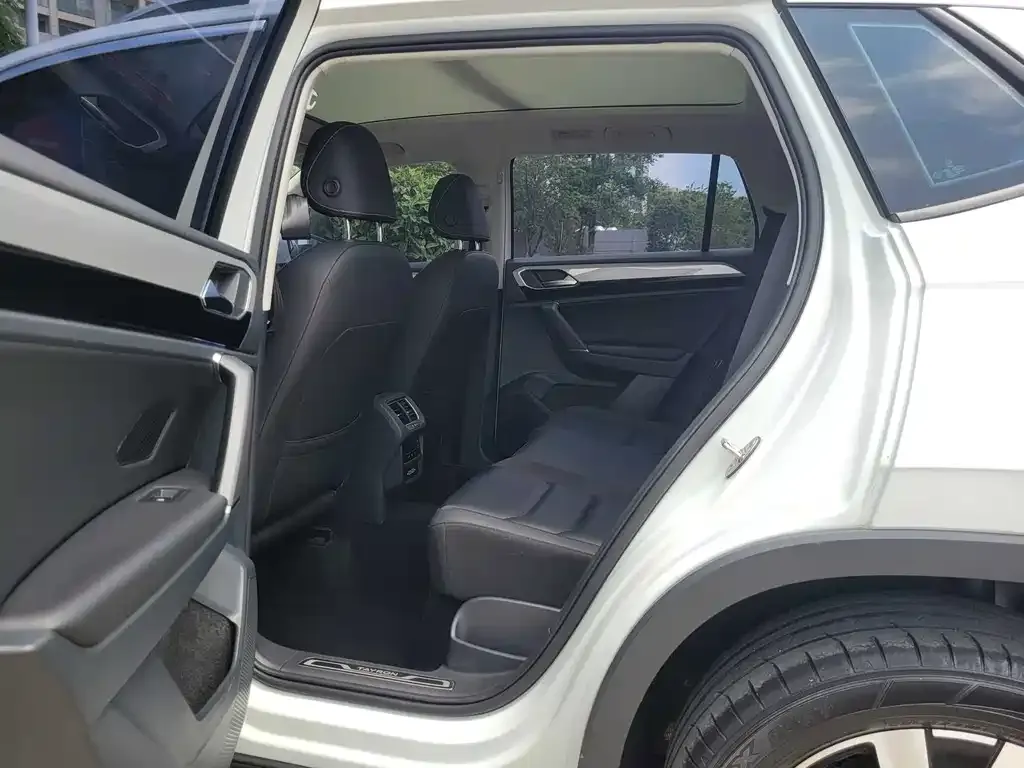 Volkswagen Tayron 2021 из CN, фото 2