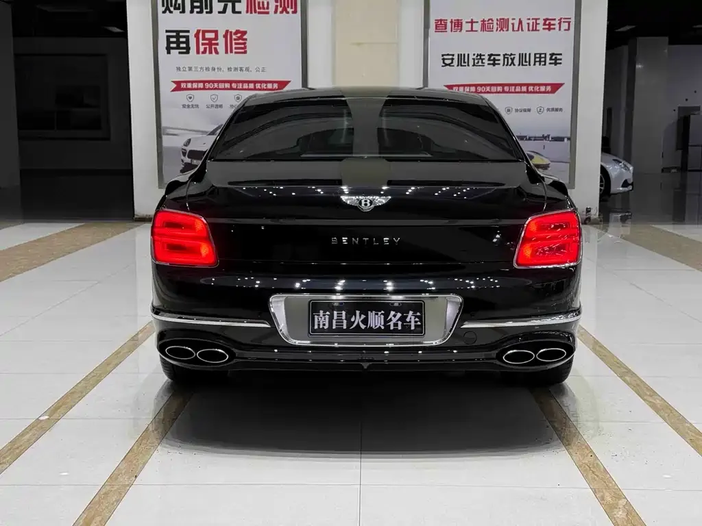 Bentley Flying Spur — фото 6