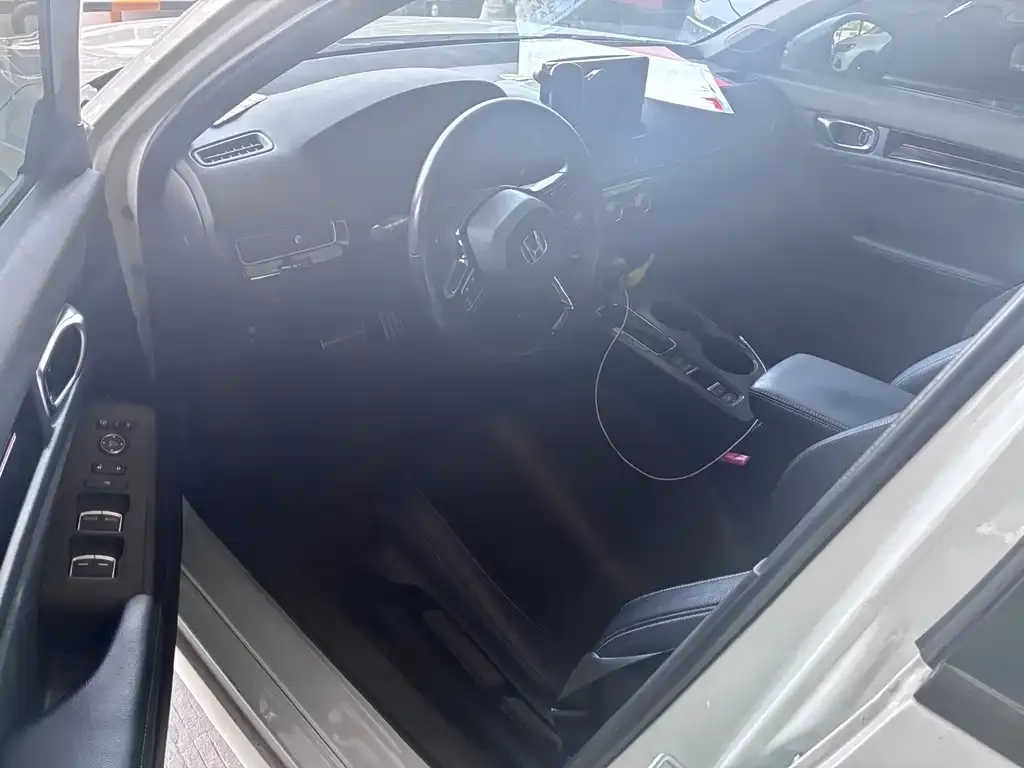 Honda Civic 2022 из CN, фото 2