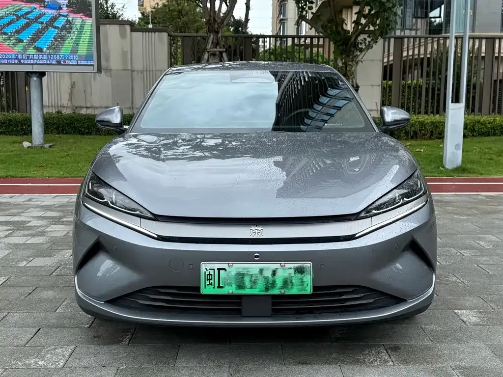 BYD Qin L — фото 8