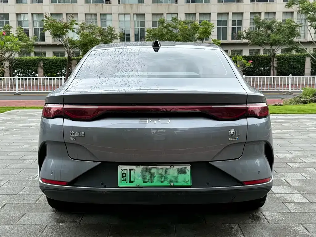 BYD Qin L — фото 3