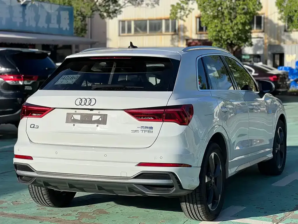 Audi Q3 — фото 4