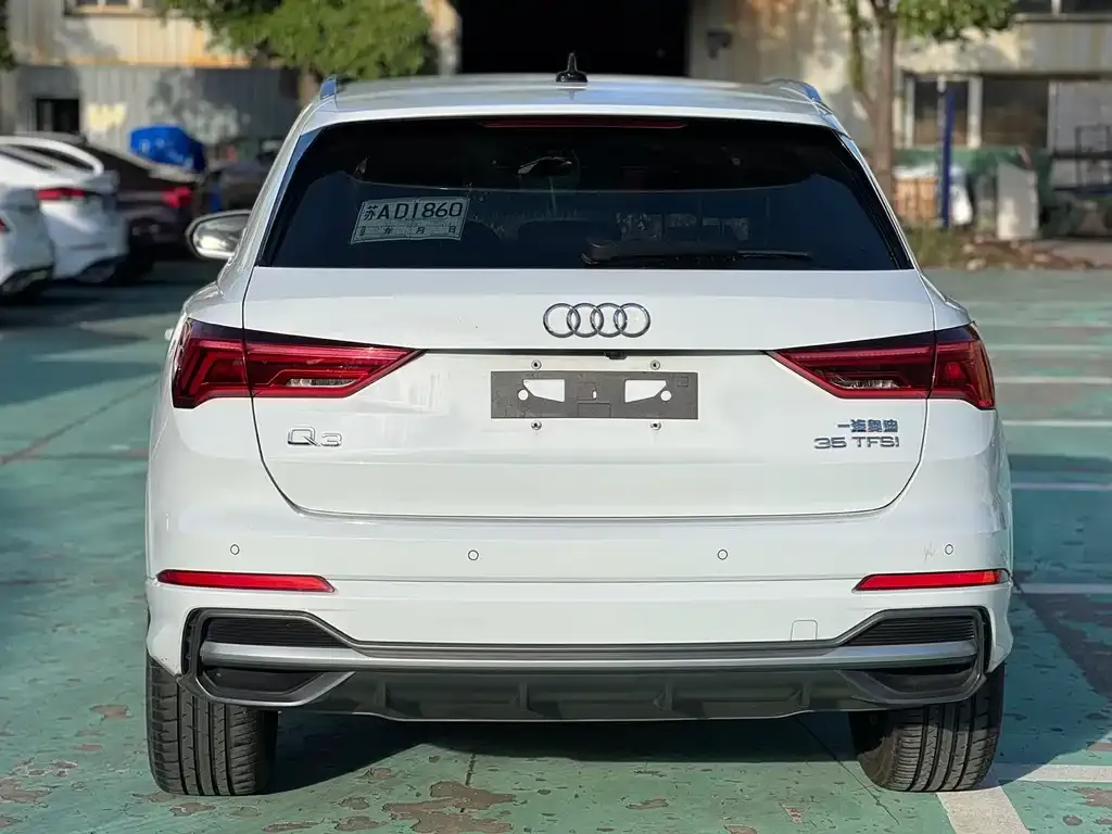 Audi Q3 — фото 5