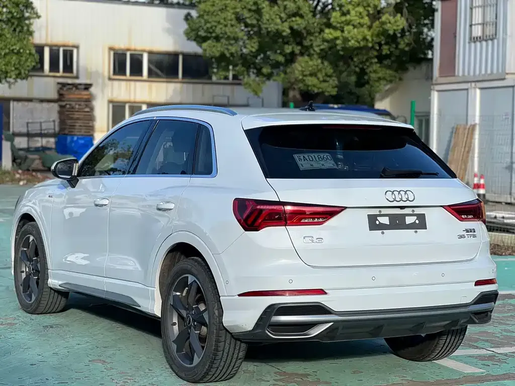 Audi Q3 — фото 6