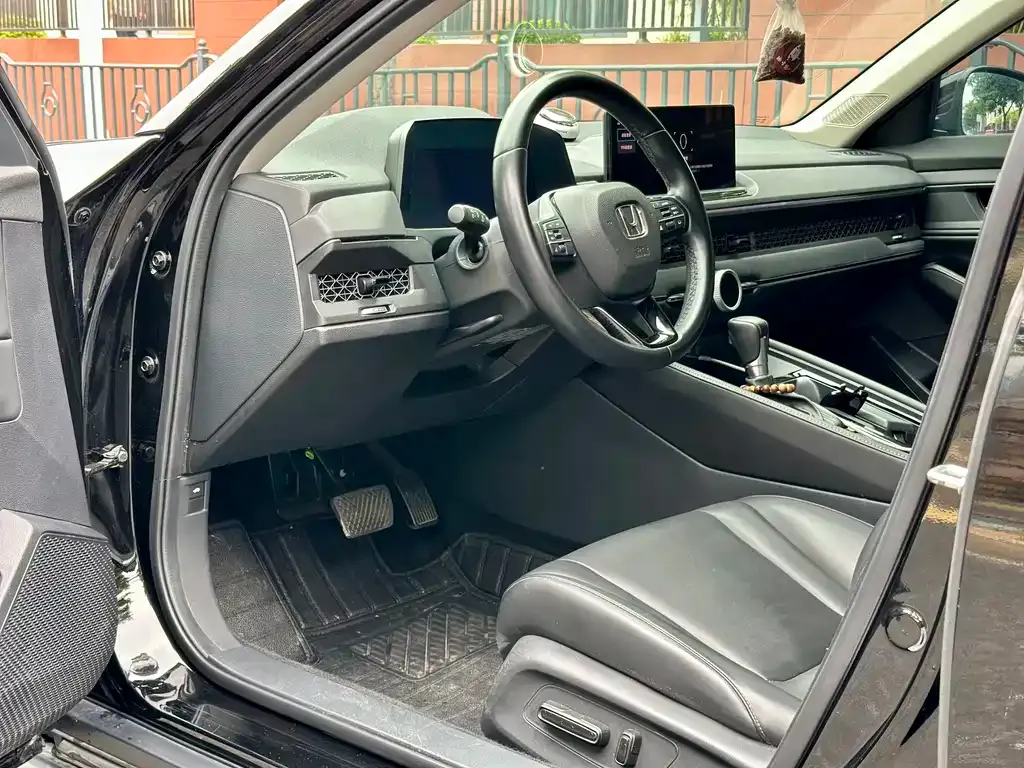 Honda Accord — фото 2