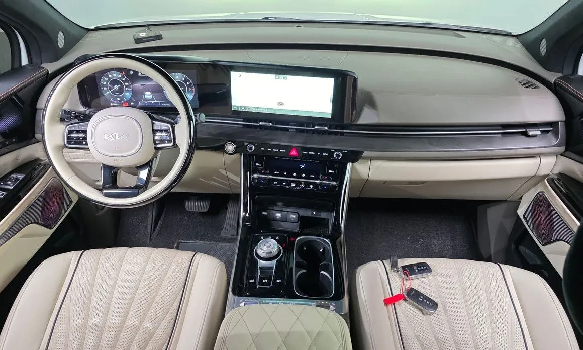 Kia Carnival — фото 4
