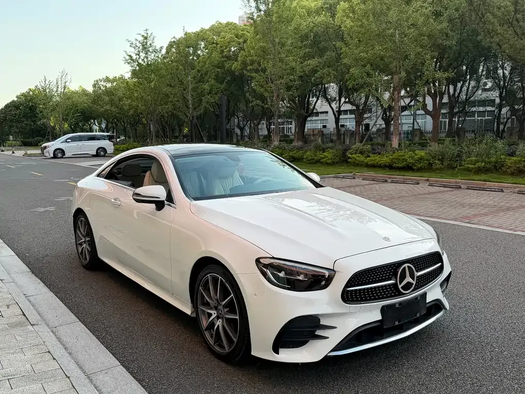 Mercedes-Benz E-Class (Import) — фото 7
