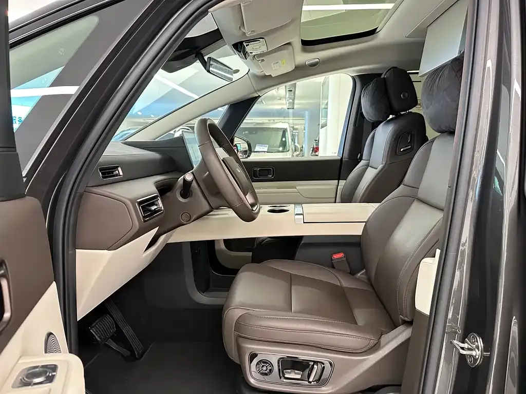 Li Auto MEGA 2024 из CN, фото 2