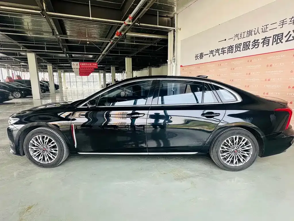 Hongqi H5 — фото 10