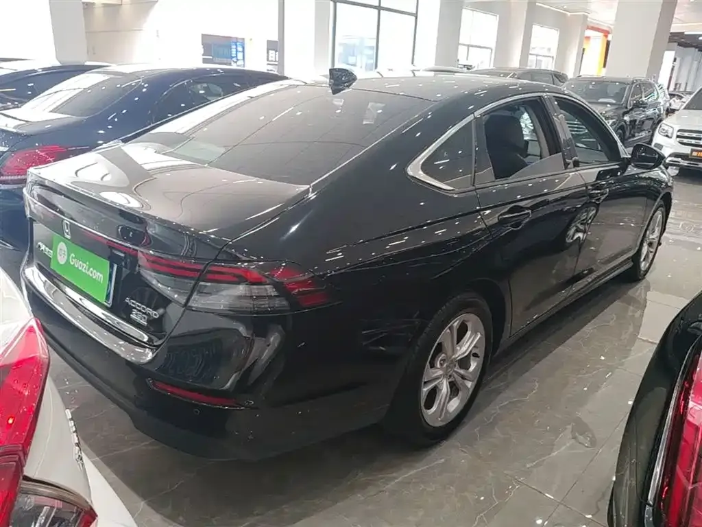 Honda Accord — фото 5
