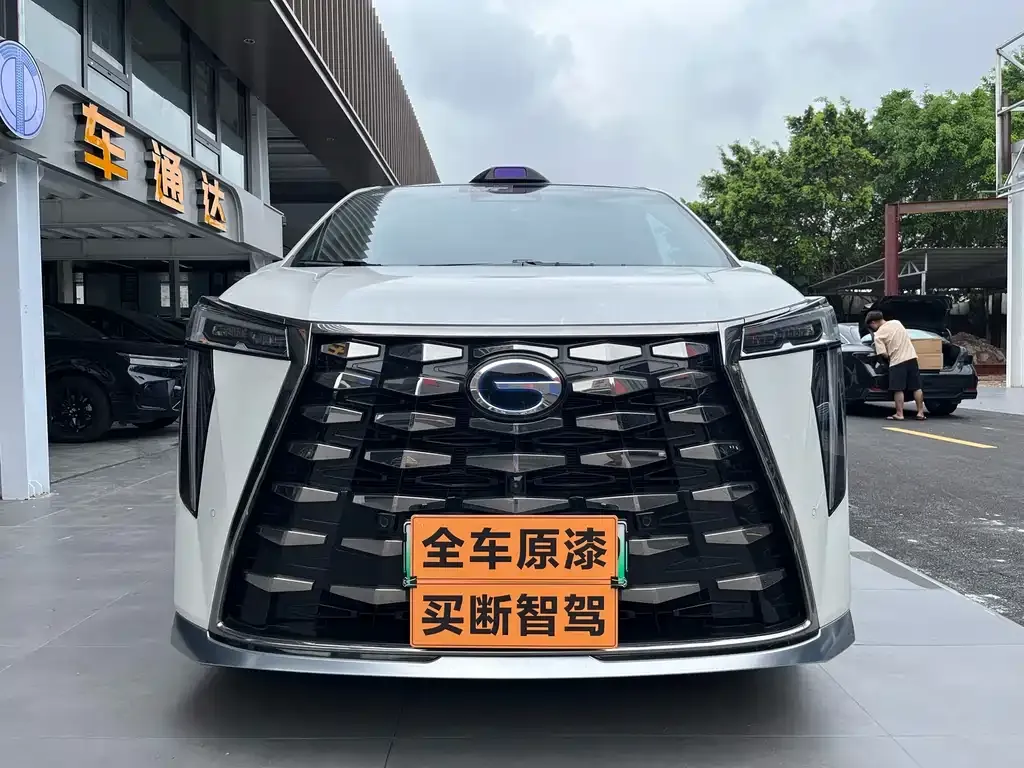 GAC Motor Trumpchi M8 — фото 1