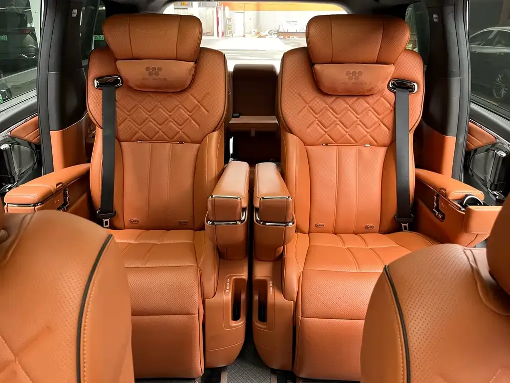GAC Motor Trumpchi M8 — фото 9