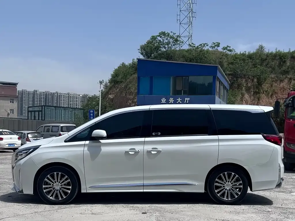 GAC Motor Trumpchi M8 — фото 7