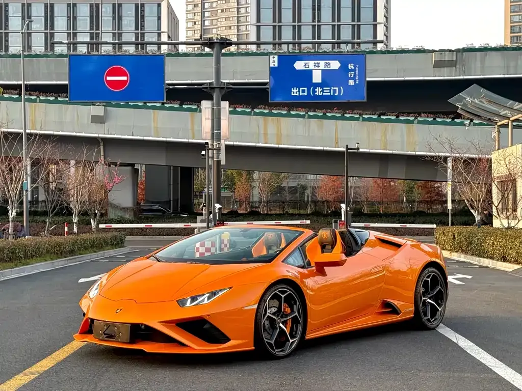 Lamborghini Huracan — фото 7