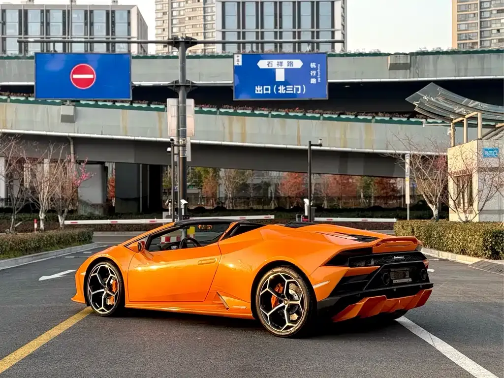 Lamborghini Huracan — фото 4