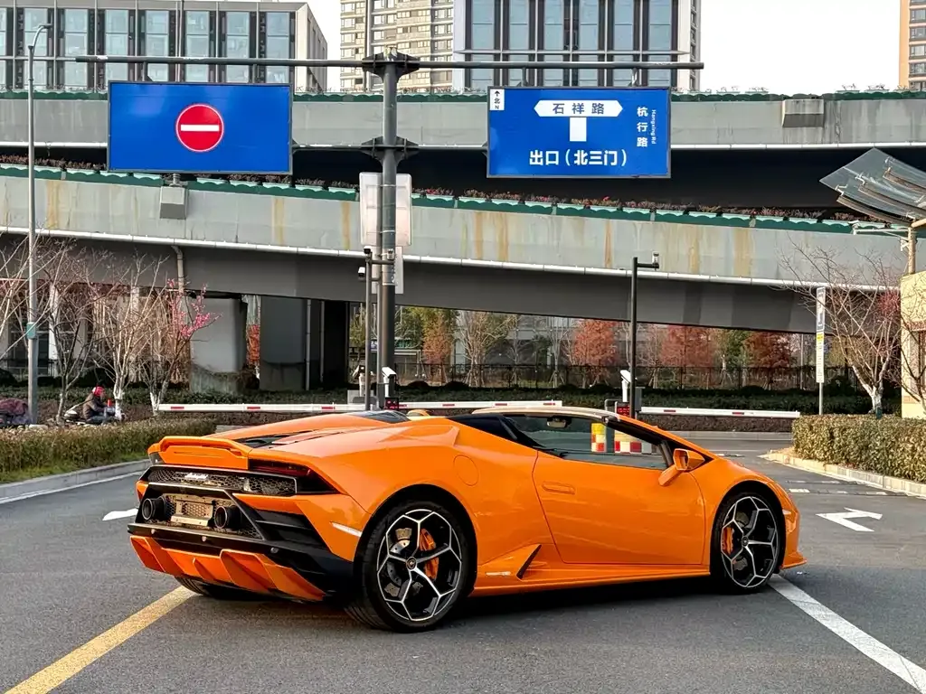 Lamborghini Huracan — фото 3