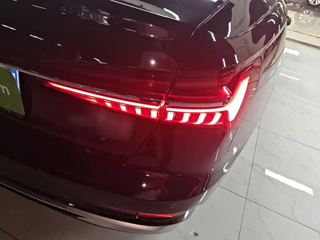 Audi A6L — фото 2