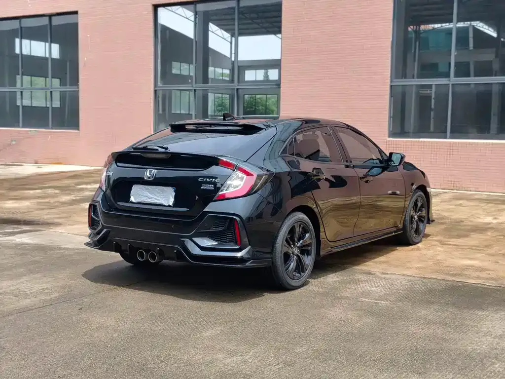 Honda Civic — фото 10