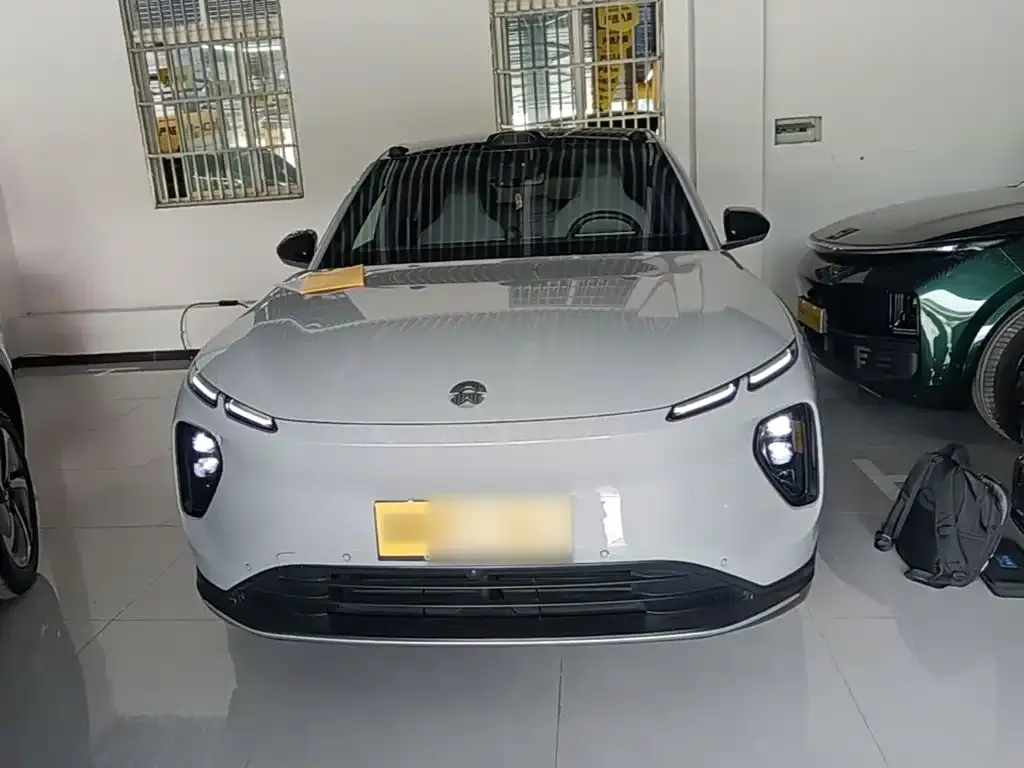 NIO EC6 — фото 7