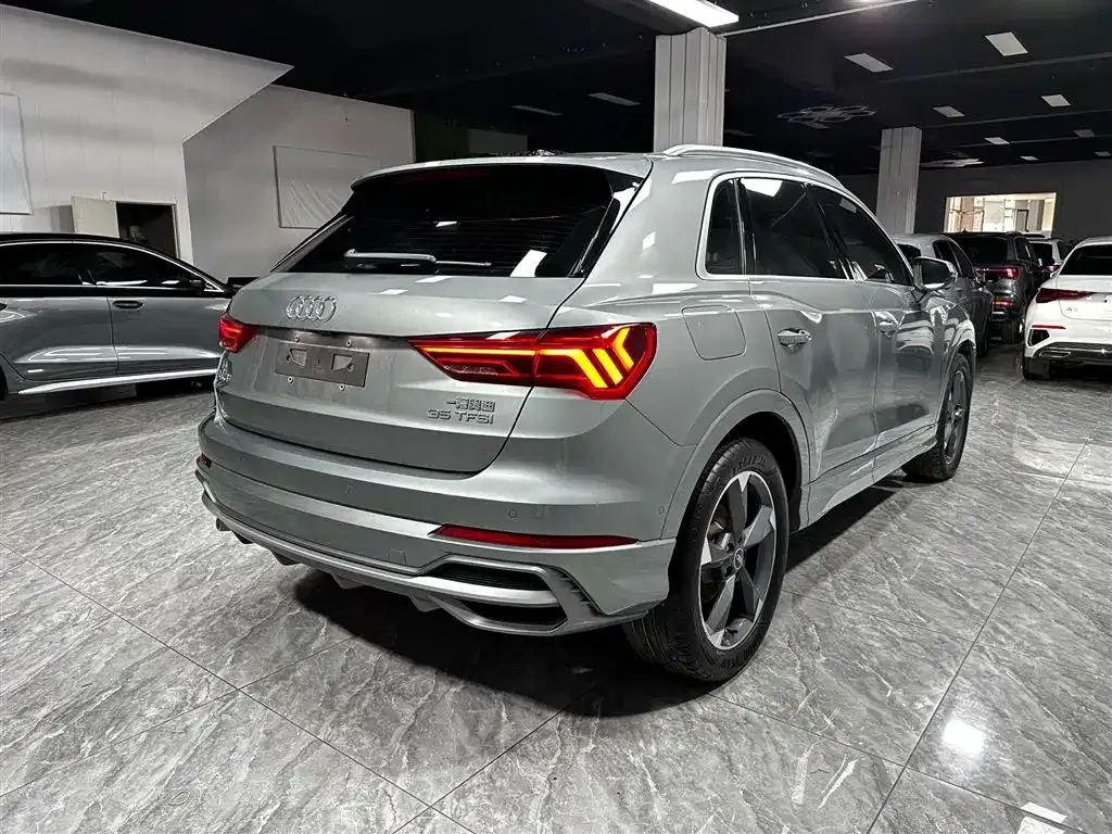 Audi Q3 — фото 9