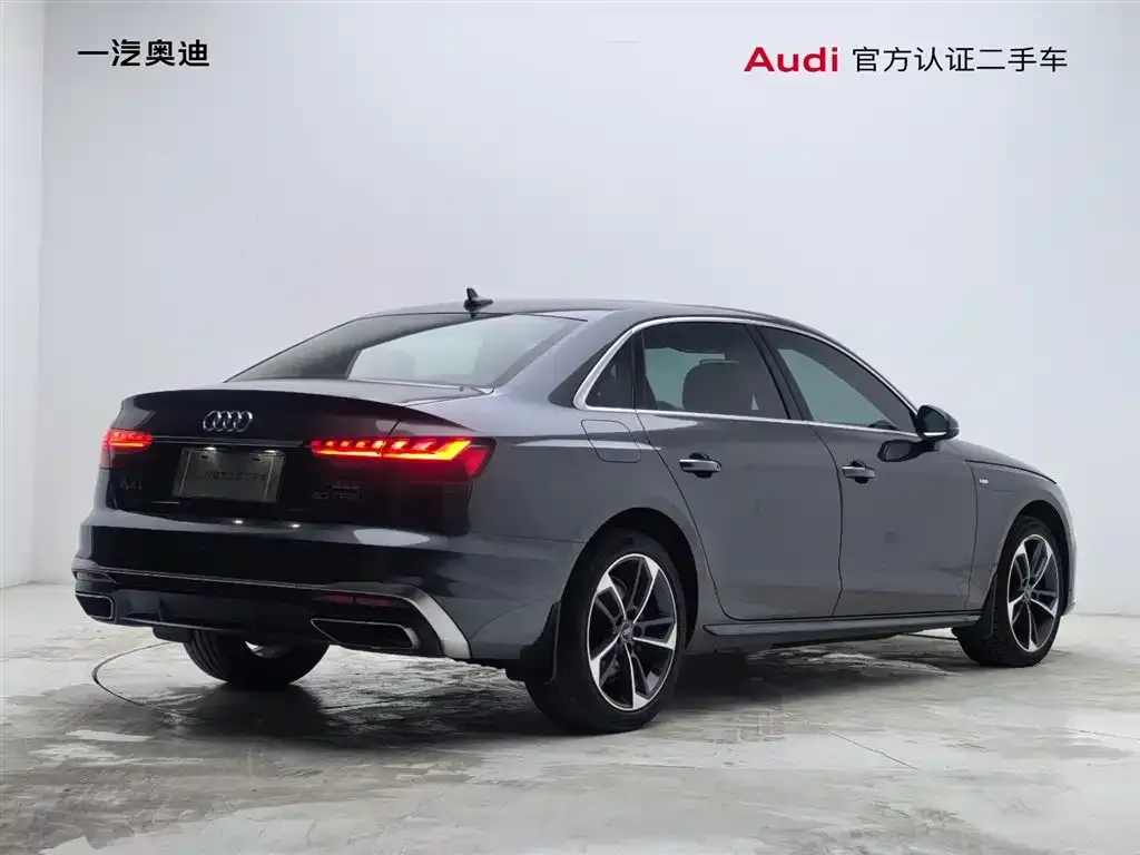 Audi A4L — фото 10