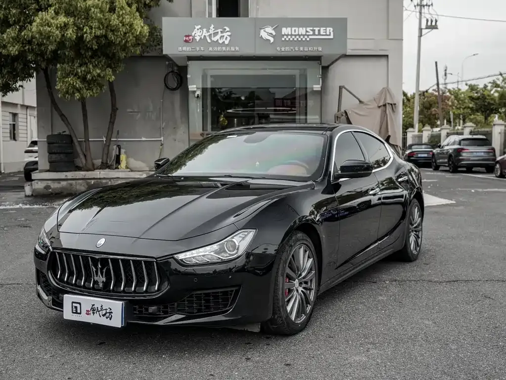 Maserati Ghibli — фото 1