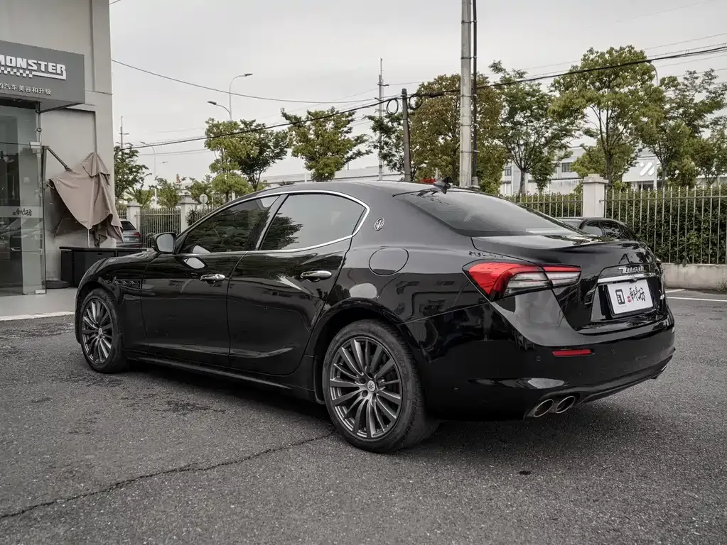 Maserati Ghibli — фото 9