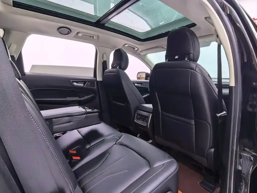 Ford Edge 2022 из CN, фото 4