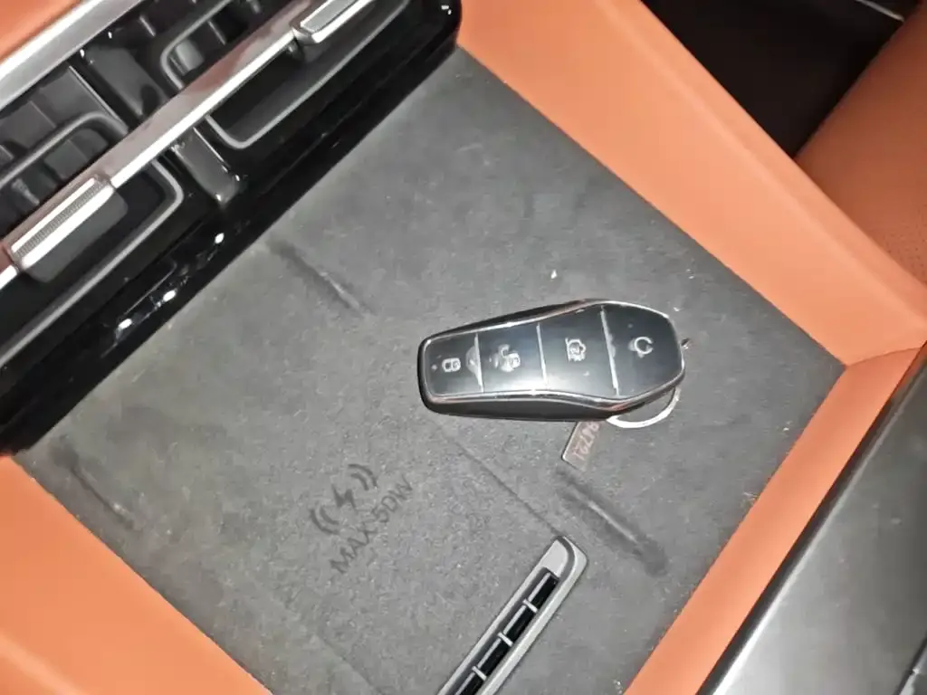 BYD Tang L 2026 из CN, фото 2