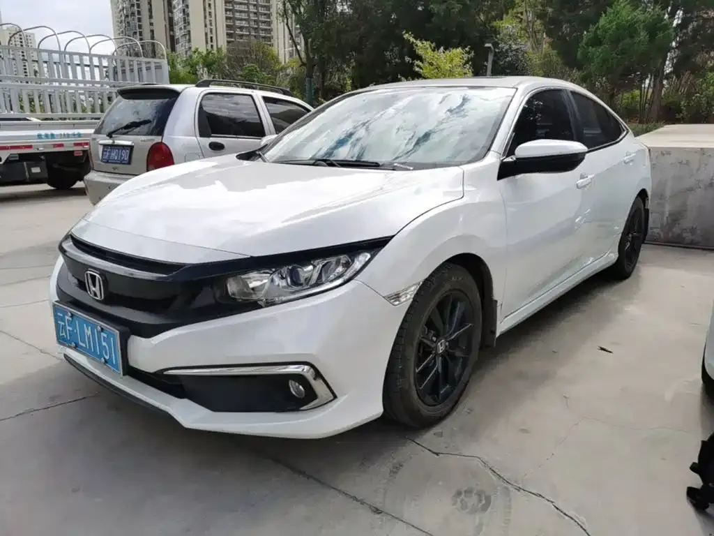 Honda Civic — фото 1