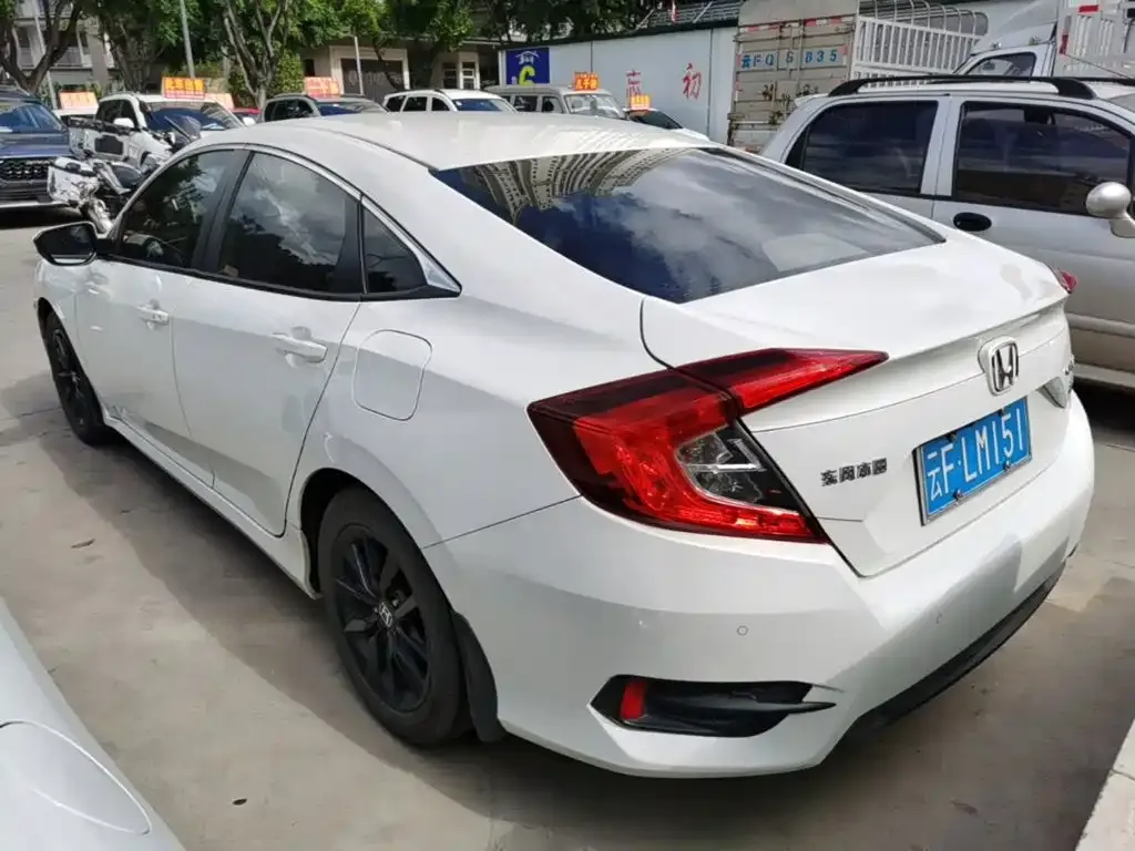 Honda Civic — фото 6