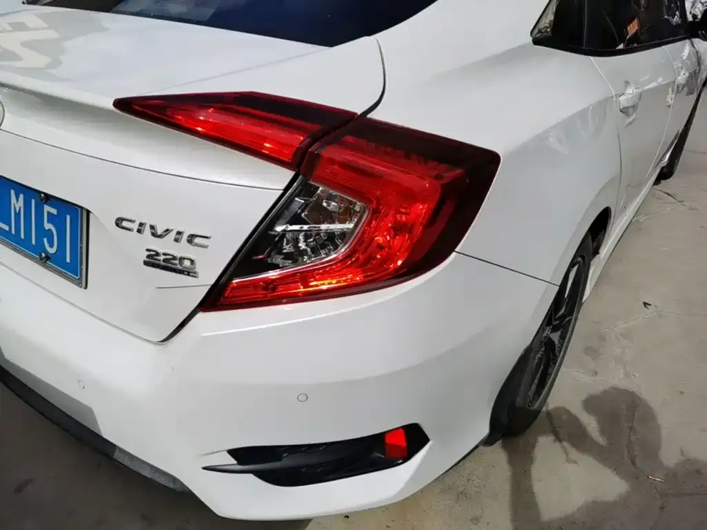 Honda Civic — фото 2