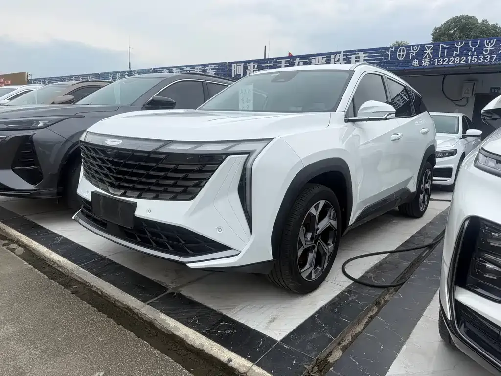 Geely Boyue L