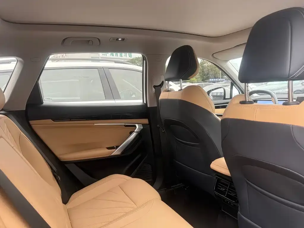 Geely Boyue L 2023 из CN, фото 9