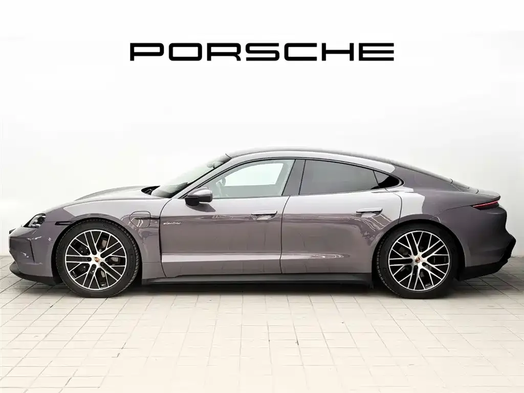 Porsche Taycan — фото 6