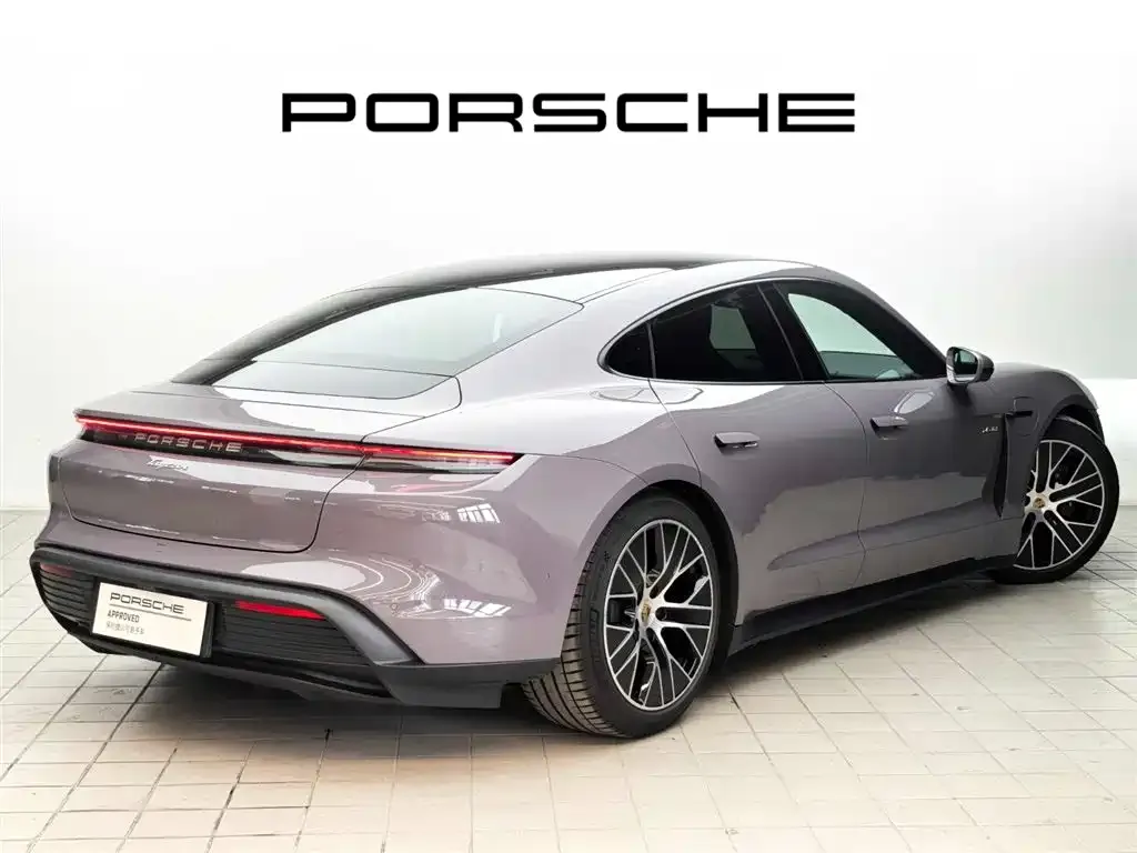 Porsche Taycan — фото 7
