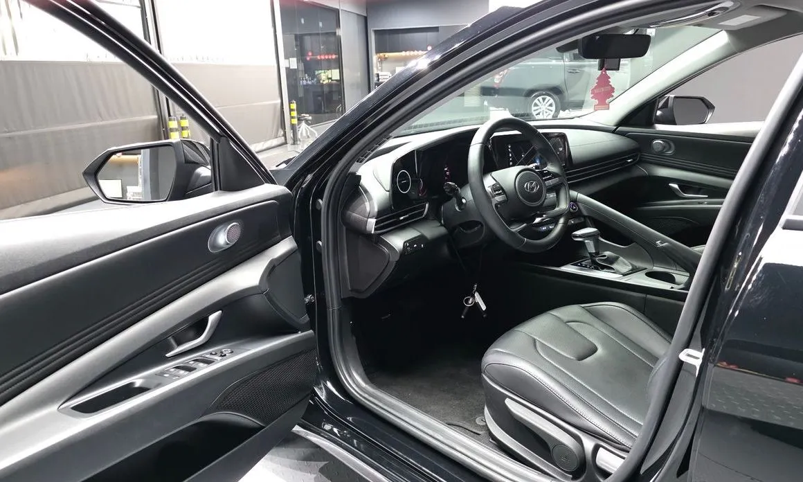 Hyundai AVANTE 2021 из KR, фото 7