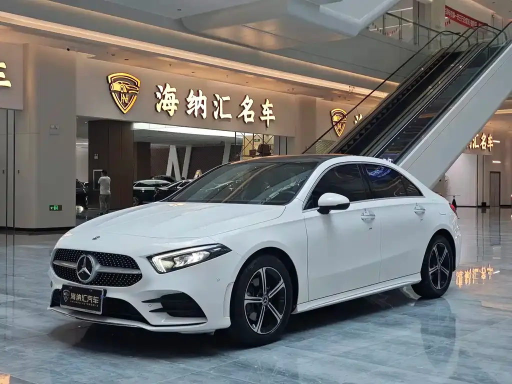Mercedes-Benz A-Class — фото 1
