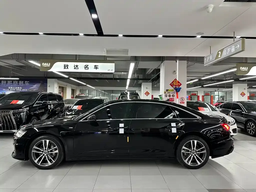 Audi A6L 2021 из CN, фото 4