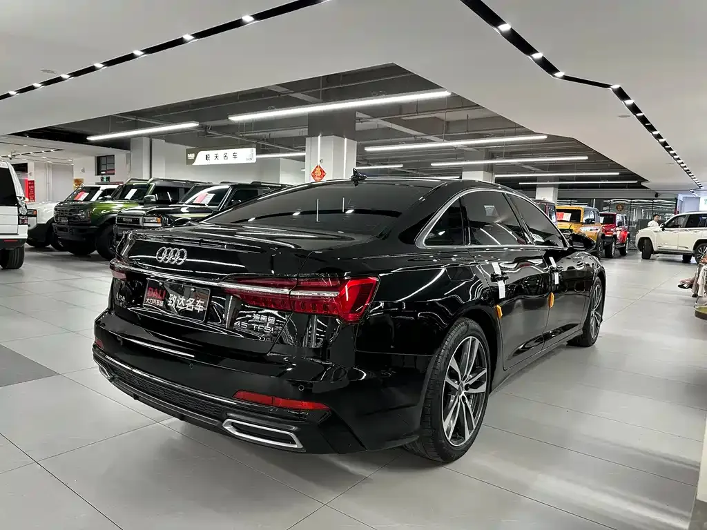 Audi A6L 2021 из CN, фото 6