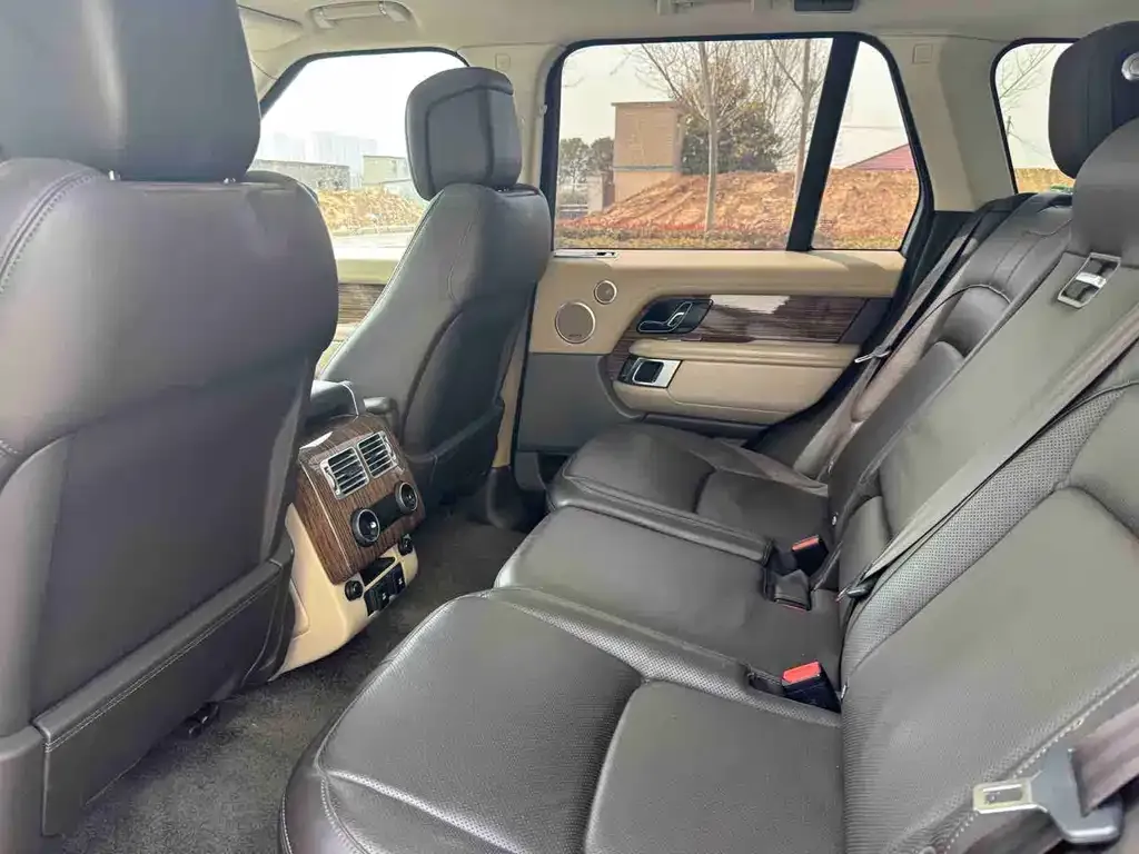 Land Rover Range Rover 2021 из CN, фото 2