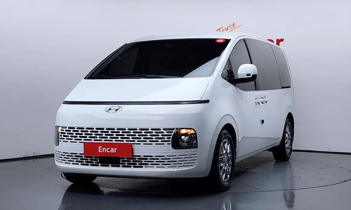 Hyundai Staria 2023 из KR, фото 1