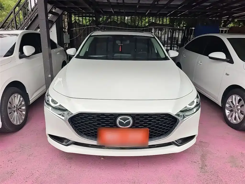 Mazda 3 Axela — фото 10