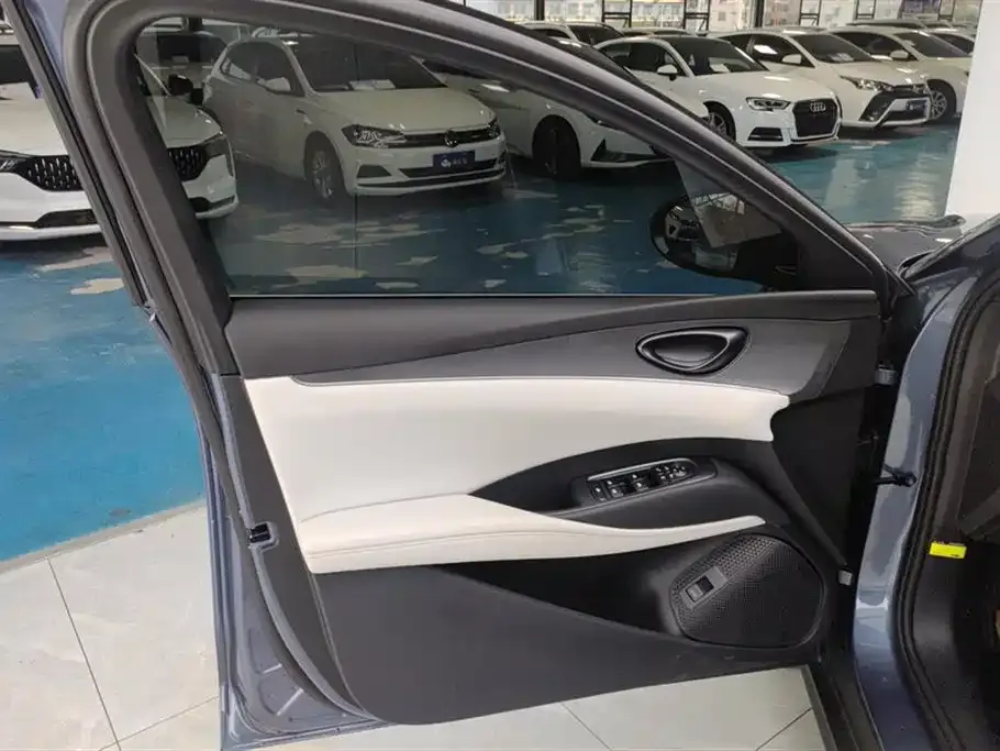 BYD Seal 06 — фото 10