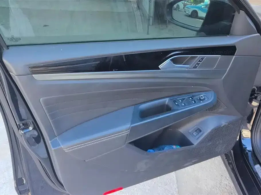 Volkswagen Passat — фото 5