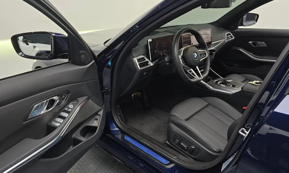 BMW 3-Series 2025 из KR, фото 2