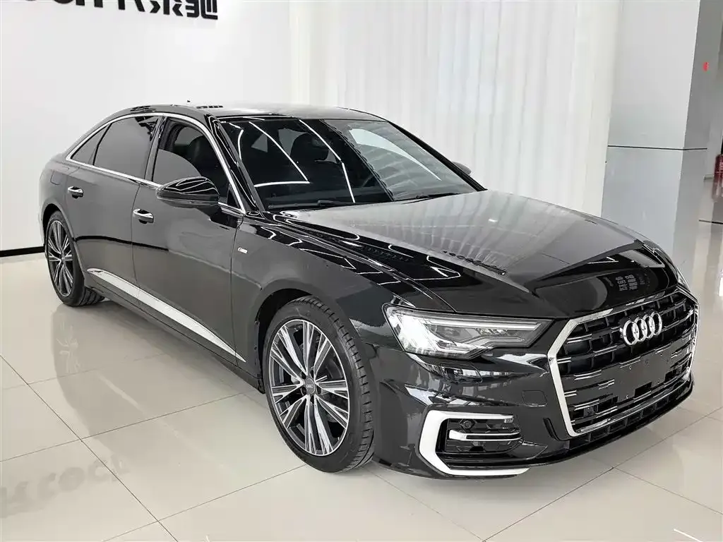 Audi A6L — фото 10