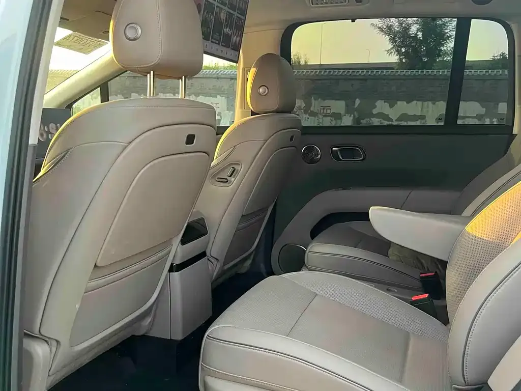Li Auto i8 2025 из CN, фото 2